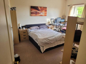 Spacious 2 bed 2 bath available in Canada Water.